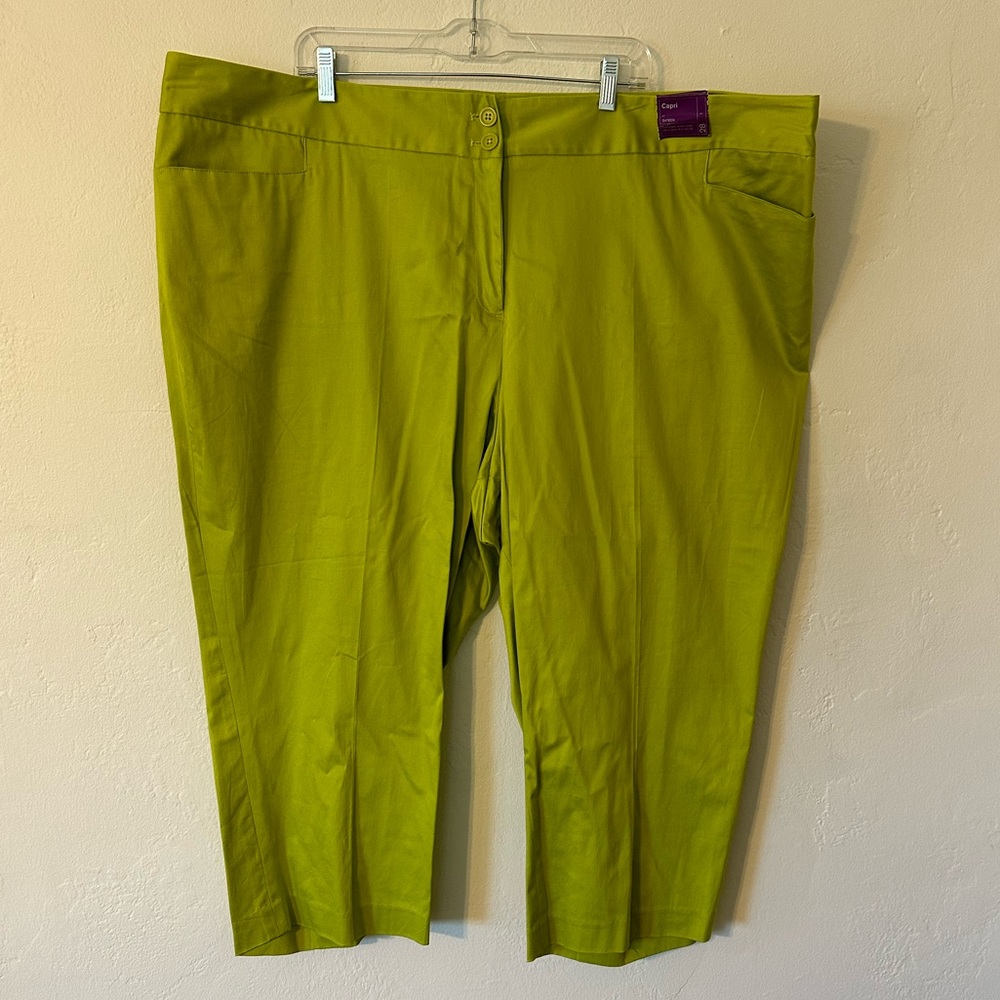Lane Bryant Lime Apple Green Capri Pants Comfortable Stretch Sateen Plus Size 28